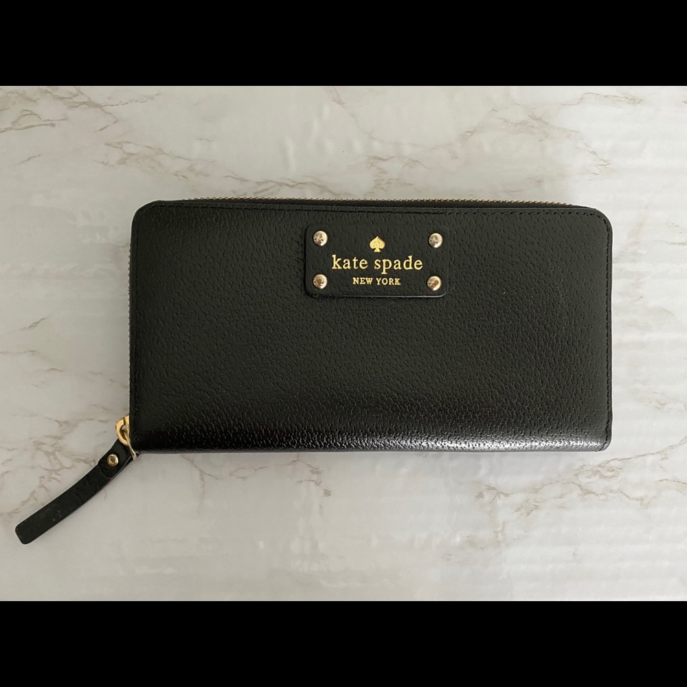 NWOT ✨ Kate Spade Contentinal Wallet Black